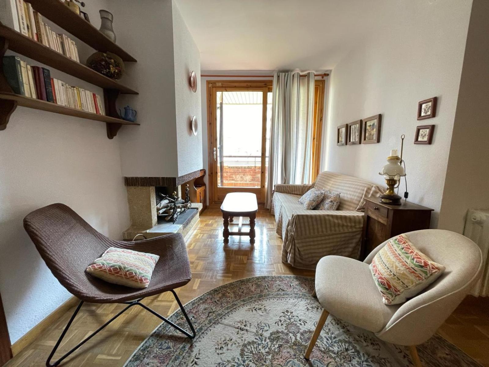 Apartamento Capelot Хака Екстер'єр фото